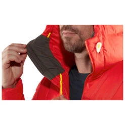 FJÄLLRÄVEN Expedition Pack Down Hoodie - Donsjack 28 FJÄLLRÄVEN Expedition Pack Down Hoodie - Donsjack -Outdoor Winterkleding Winkel fjaellraeven expedition pack down hoodie donsjack detail 6