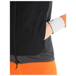 Icebreaker Women's Merinoloft Vest - Wollen Bodywarmer 11 Icebreaker Women's Merinoloft Vest - Wollen Bodywarmer -Outdoor Winterkleding Winkel icebreaker womens merinoloft vest wollen bodywarmer detail 3