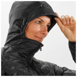 Salomon Women's Outline Primaloft Hoody - Synthetisch Jack -Outdoor Winterkleding Winkel salomon womens outline primaloft hoody synthetisch jack detail 5